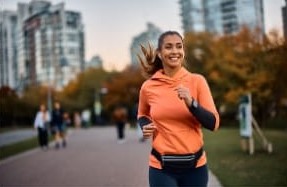 What is it Like Dating a Runner Girl? My Boyfriend Confesses the Good and “Bad”   